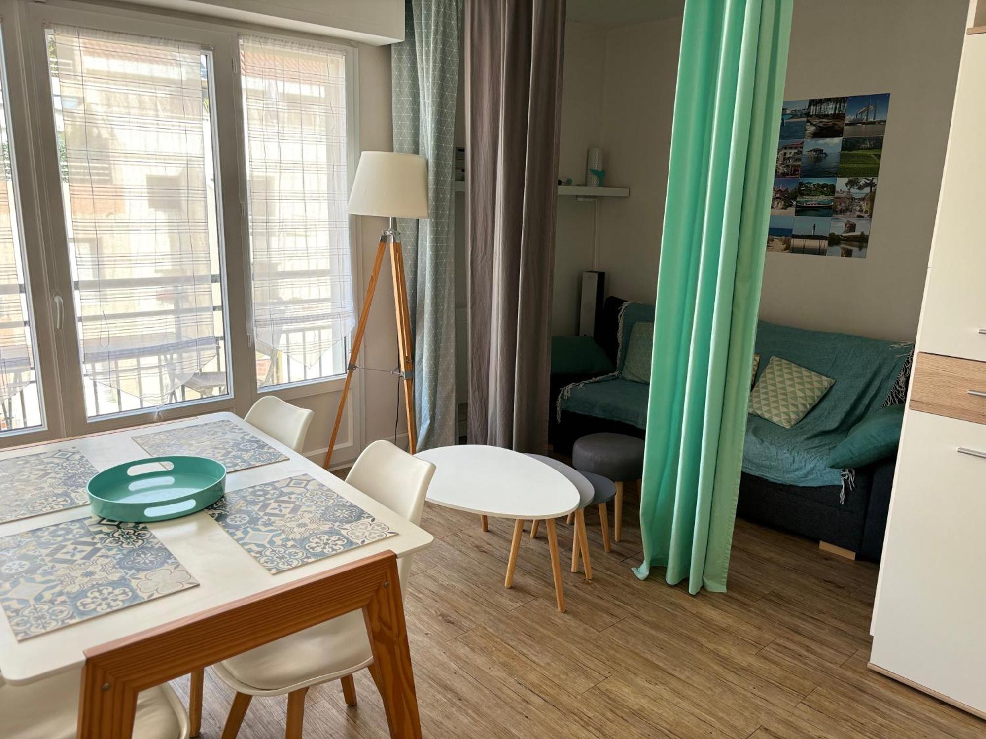 T1Bis Centre D'Arcachon Avec Balcon Apartment Luaran gambar